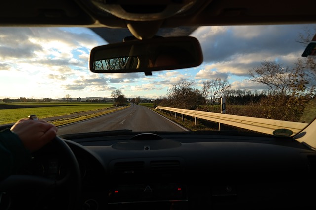 How can I perfectly wash the inside of my windshield?