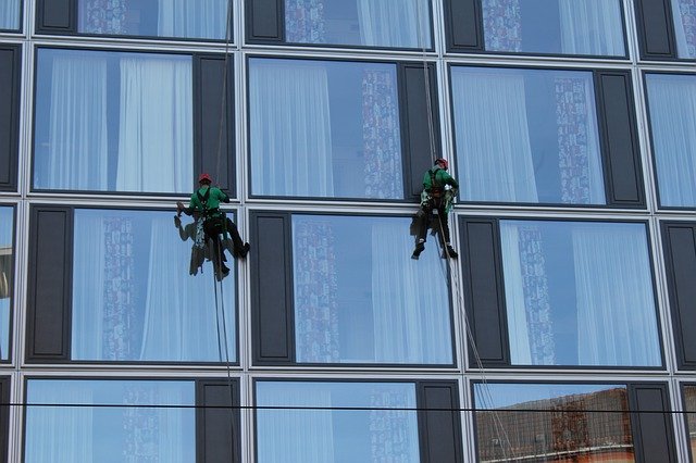 Window cleaners Make it easier for you to do unpleasant work